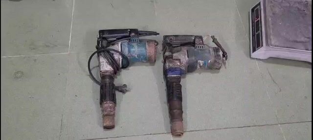 2 xác Máy đục bê tông Makita  Hỏng. Mua bán Đồ chuyên dụng, Giống nuôi trồng tại Huyện Châu Thành Sóc Trăng được đăng bởi Khoan Pin Giá Rẻ hình 1