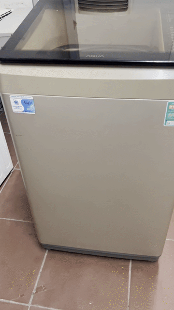 Máy giặt Sanyo Aqua 9kg Vàng đồng. Mua bán Máy giặt tại Quận Cầu Giấy Hà Nội được đăng bởi e huy 168 nguyễn xiển hình 1