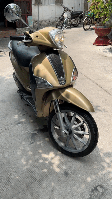 Piaggio Liberty Vàng đồng xăngphun ie chưa bungđâu. Mua bán Xe máy tại Quận 3 Tp Hồ Chí Minh được đăng bởi Phạm thanh Trí  hình 1