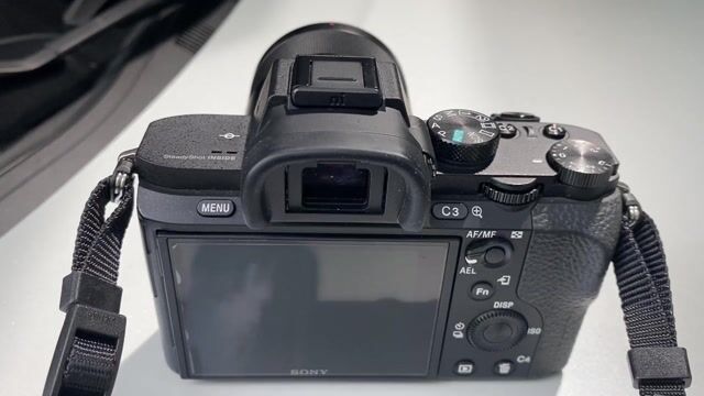Máy ảnh Sony A7 Mark II. Mua bán Máy ảnh, Máy quay tại Quận Cẩm Lệ Đà Nẵng được đăng bởi Hai hình 1