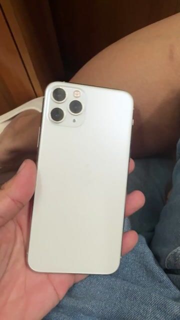 iPhone 11 Pro 64GB Bạc đẹp zin liệt một số vị trí. Mua bán Điện thoại tại Quận 3 Tp Hồ Chí Minh được đăng bởi Vũ Rạch Bùng Binh  hình 1