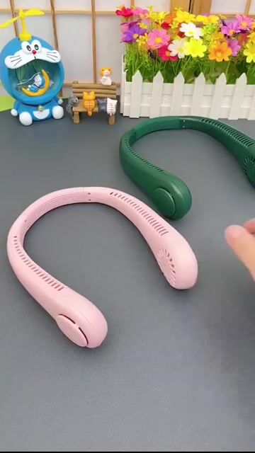 Quạt đeo cổ tích điện 3 cấp độ. Mua bán Quạt tại Huyện Thanh Trì Hà Nội được đăng bởi Vũ hình 1