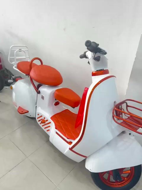 Xe máy điện Type 2 Luxury Trắng cam. Mua bán Xe điện tại Quận 12 Tp Hồ Chí Minh được đăng bởi Huyền  hình 1