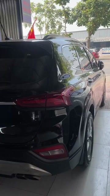 Hyundai Santa Fe 2019 2.2L - 78000 km. Mua bán Ô tô tại Quận Long Biên Hà Nội được đăng bởi Xuân Car hình 1