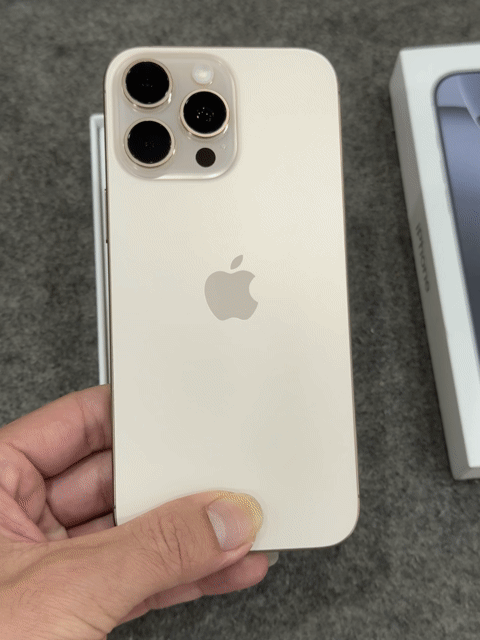 iPhone 16 Promax 512GB Vàng Sa Mạc | Fullbox. Mua bán Điện thoại tại Quận Thanh Khê Đà Nẵng được đăng bởi Thắng  hình 1