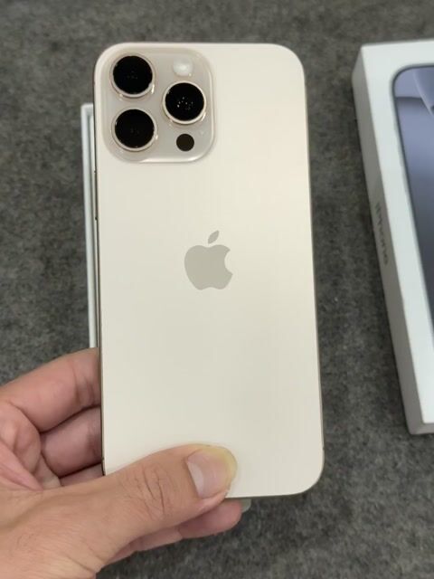 iPhone 16 Promax 512GB Vàng Sa Mạc | Fullbox. Mua bán Điện thoại tại Quận Thanh Khê Đà Nẵng được đăng bởi Thắng  hình 1