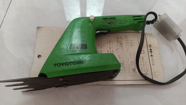 Máy cắt cỏ TOYOTOMI cũ nhật bãi 100V. Mua bán Đồ chuyên dụng, Giống nuôi trồng tại Quận Bình Tân Tp Hồ Chí Minh được đăng bởi Nhat Tan hình 1