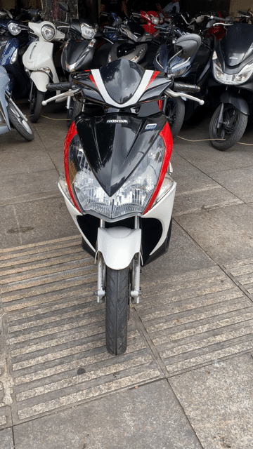 Honda Air Blade 2012 Đỏ trắng đen. Mua bán Xe máy tại Quận Tân Phú Tp Hồ Chí Minh được đăng bởi Lê Văn Thắng hình 1