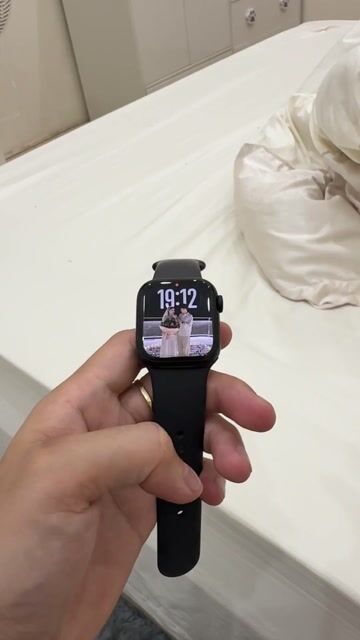 Apple Watch Series 7 41mm. Mua bán Thiết bị đeo thông minh tại Quận Tây Hồ Hà Nội được đăng bởi Duy Chiến hình 1