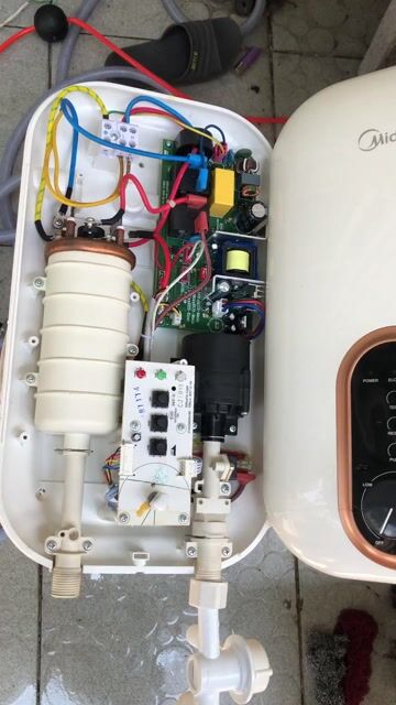 Máy nước nóng Midea Trắng. Mua bán Thiết bị vệ sinh, nhà tắm tại Thị xã Bến Cát Bình Dương được đăng bởi Nguyễn Minh Vương hình 1