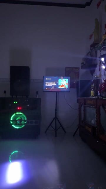 Vỏ thùng loa kéo điện 3 bass. Mua bán Tivi, Âm thanh tại Huyện Xuân Lộc Đồng Nai được đăng bởi Hoàng Thái Sơn hình 1