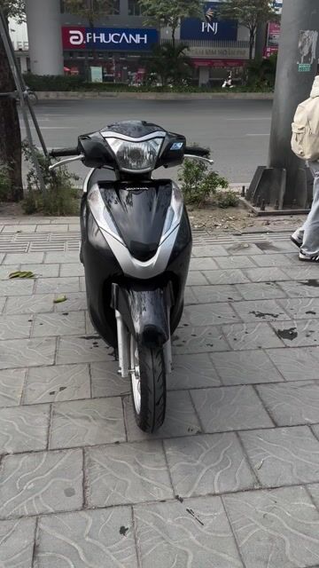 Honda Lead 2016 Đen bóng. Mua bán Xe máy tại Quận Cầu Giấy Hà Nội được đăng bởi phạm hưng hình 1