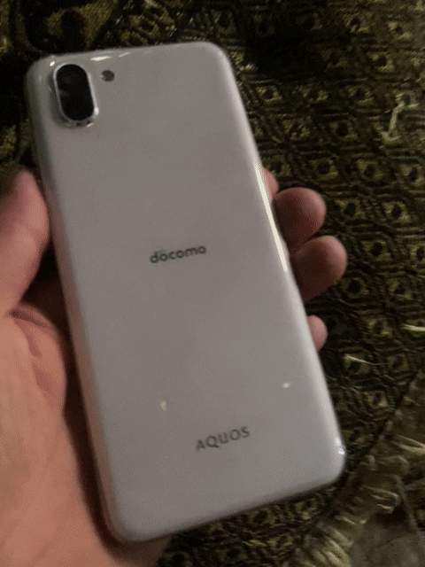 Sharp Aquos R2 4/64GB Trắng Snapdragon 845. Mua bán Điện thoại tại Huyện Điện Biên Điện Biên được đăng bởi Cc Fl hình 1