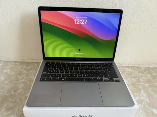 E CẦN BÁN MACBOOK AIR M1 RAM 16GB SSD 512gb ạ. Mua bán Laptop tại Quận Cầu Giấy Hà Nội được đăng bởi Lê Nam hình 1