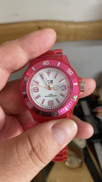 Đồng hồ Ice Watch Hồng. Mua bán Đồng hồ tại Huyện Hóc Môn Tp Hồ Chí Minh được đăng bởi Giày Hiệu Cũ hình 1