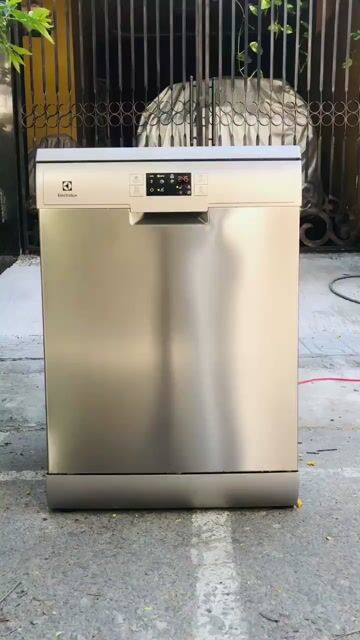 Máy rửa chén Electrolux ESF5512LOX. Mua bán Bếp, lò, đồ điện nhà bếp tại Thành phố Thủ Đức Tp Hồ Chí Minh được đăng bởi nguyen thi an hình 1