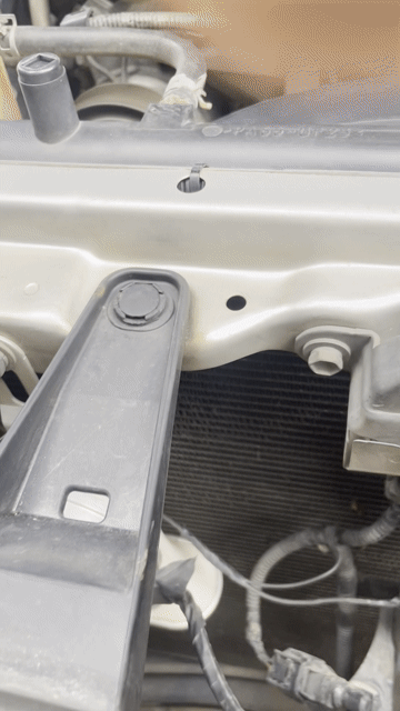 Toyota Fortuner 2016 máy dầu màu Bạc. Mua bán Ô tô tại Huyện Bắc Trà My Quảng Nam được đăng bởi Nhật hình 1
