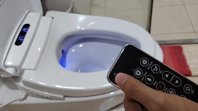 Nắp bồn cầu thông minh MEKIN. Mua bán Thiết bị vệ sinh, nhà tắm tại Huyện Thanh Trì Hà Nội được đăng bởi Minh Khôi hình 1