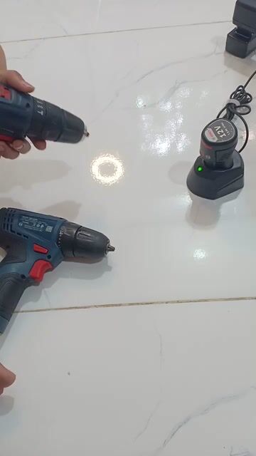 Máy Khoan Bosch GSB 120-Li 12V. Mua bán Đồ chuyên dụng, Giống nuôi trồng tại Thành phố Vũng Tàu Bà Rịa - Vũng Tàu được đăng bởi Trung Hieu hình 1