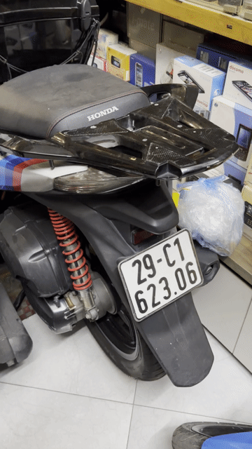 Honda SH150i ABS 2017 xe zinngon chạy mượt cần bán. Mua bán Xe máy tại Quận Hoàng Mai Hà Nội được đăng bởi Dũng Bùi hình 1