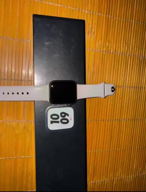 Apple Watch Series 6 40mm Thép Đen. Mua bán Thiết bị đeo thông minh tại Thị xã Sơn Tây Hà Nội được đăng bởi Quách Tiến mậu hình 1