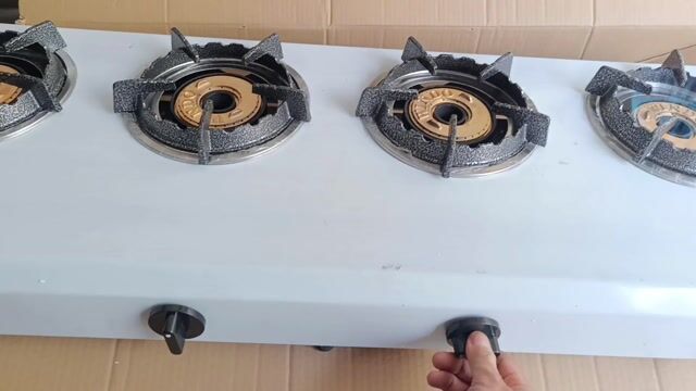Bếp khè Inox 4 lò. Mua bán Bếp, lò, đồ điện nhà bếp tại Quận Gò Vấp Tp Hồ Chí Minh được đăng bởi Gas Bình Minh hình 1