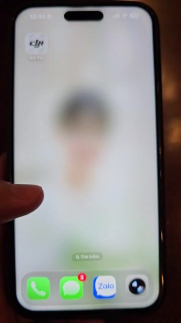 Màn hình Apple iPhone 15 Pro Max đang dùng. Mua bán Linh kiện (RAM, Card...) tại Huyện Bình Chánh Tp Hồ Chí Minh được đăng bởi Bảo Anh hình 1