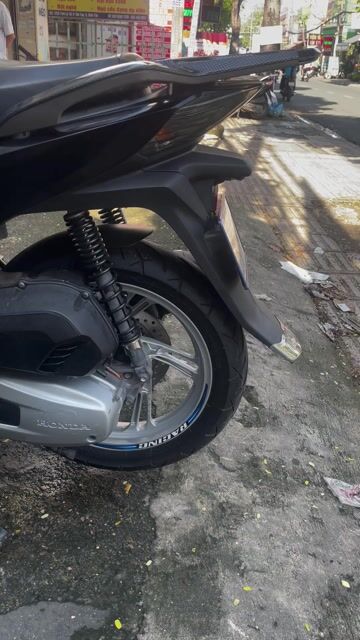 SH 125 2018 Zin Chuẩn Chưa Rớt - Cầm Đồ Thanh Lý. Mua bán Xe máy tại Quận Bình Tân Tp Hồ Chí Minh được đăng bởi Tharo Phạm hình 1