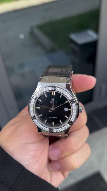 Đồng hồ thời trang Nam Nữ 99% size38mm. Mua bán Đồng hồ tại Quận 8 Tp Hồ Chí Minh được đăng bởi Khánh N hình 1