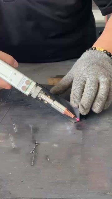 Máy hàn Laser làm lạnh bằng nước