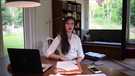 Elodie se forme à distance au métier de décorateur d'intérieur