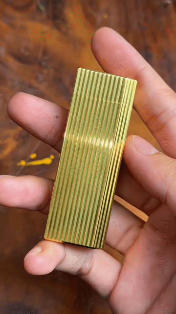 Bật lửa Cartier Kim loại Vàng. Mua bán Đồ sưu tầm, đồ cổ tại Huyện Cần Giờ Tp Hồ Chí Minh được đăng bởi Dương Trà hình 1