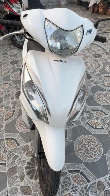 Honda Vision , bs 83. Mua bán Xe máy tại Huyện Mỹ Xuyên Sóc Trăng được đăng bởi Xe Máy Phuoc Loc hình 1