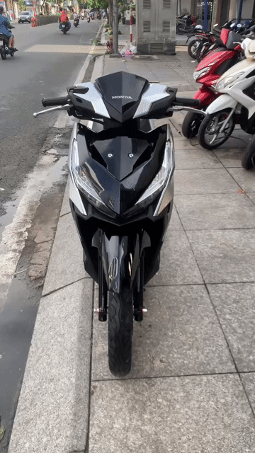 Honda Vario 150 2017 Đen bạc. Mua bán Xe máy tại Quận Tân Phú Tp Hồ Chí Minh được đăng bởi Tuanduy hình 1