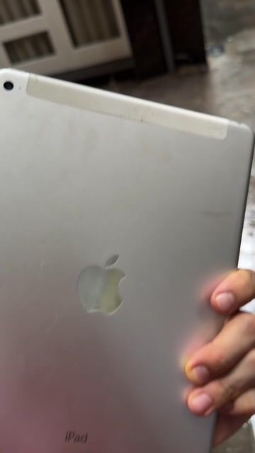 Apple iPad Air 2 64GB Bạc LTE. Mua bán Máy tính bảng tại Quận Đống Đa Hà Nội được đăng bởi tshop tây sơn hình 1