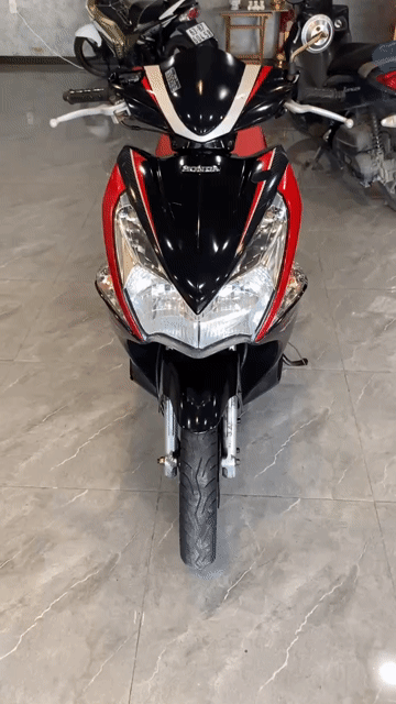 Honda Air Blade 2011 Đỏ đen. Mua bán Xe máy tại Thị xã Bến Cát Bình Dương được đăng bởi Xe Máy Trả Góp Mạnh Tính hình 1