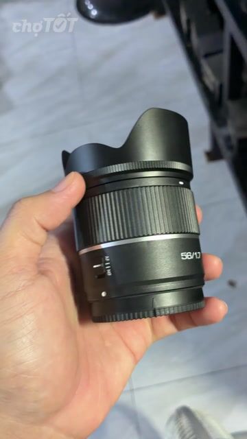 Ống kính máy ảnh Meike 56f1.7 Đen Như mới. Mua bán Máy ảnh, Máy quay tại Quận 5 Tp Hồ Chí Minh được đăng bởi Ph hình 1