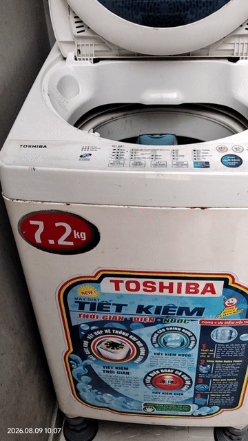 Máy giặt Toshiba 7.2kg Trắng đã sử dụng. Mua bán Máy giặt tại Quận Bình Tân Tp Hồ Chí Minh được đăng bởi Khen Xiêu hình 1