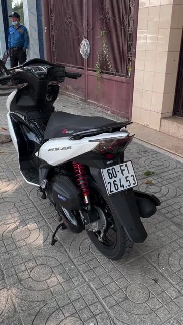 Honda Air Blade 125cc 2015 Trắng đen. Mua bán Xe máy tại Thành phố Biên Hòa Đồng Nai được đăng bởi Khiêm Đỗ hình 1