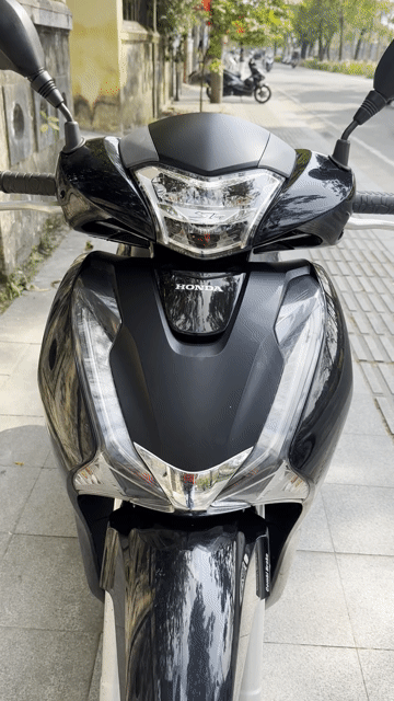 Honda SH 2019 Đen 4000 km. Mua bán Xe máy tại Thành phố Huế Thừa Thiên Huế được đăng bởi đô hình 1