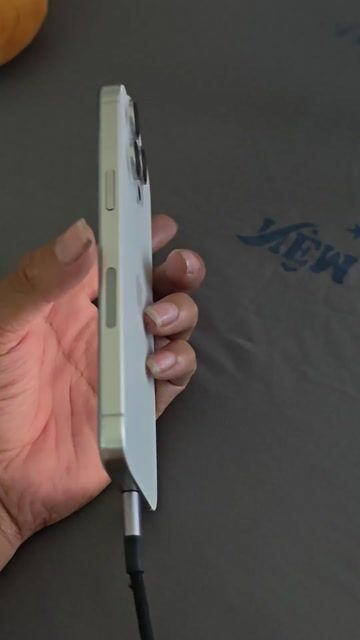 Apple iPhone 15 Pro Max Titan A17 Pro. Mua bán Điện thoại tại Huyện Củ Chi Tp Hồ Chí Minh được đăng bởi mai tuấn hình 1