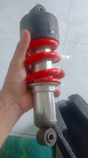 Phuộc xe máy Sonic 150 tháo xe. Mua bán Phụ tùng xe tại Thành phố Thủ Đức Tp Hồ Chí Minh được đăng bởi Rin Lại hình 1