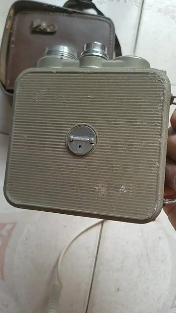 Máy quay phim Eumig C3 8mm. Mua bán Máy ảnh, Máy quay tại Thành phố Long Xuyên An Giang được đăng bởi NGUYỄN LONG 217 hình 1