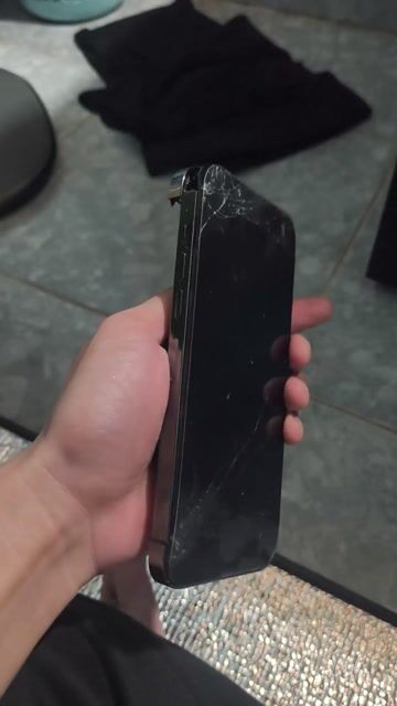 Apple iPhone 13 Pro Max Đen Hỏng màn hình. Mua bán Điện thoại tại Quận Gò Vấp Tp Hồ Chí Minh được đăng bởi Ngọc Hải hình 1