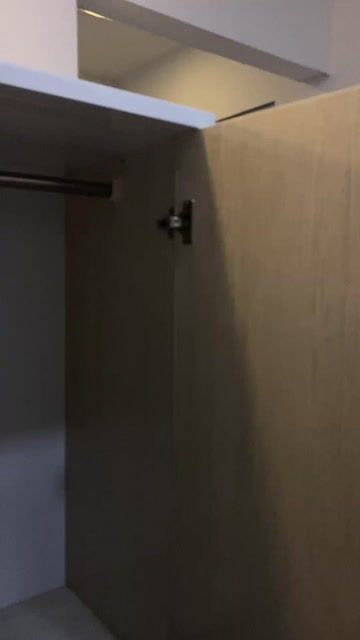 Tủ quần áo gỗ công nghiệp vân gỗ nhạt còn mới. Mua bán Tủ, kệ gia đình tại Quận 3 Tp Hồ Chí Minh được đăng bởi Lương Văn Luận hình 1