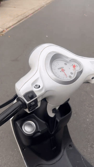 Yamaha Nozza 2011 màu trắng đen mới len ken 95%. Mua bán Xe máy tại Thành phố Thủ Đức Tp Hồ Chí Minh được đăng bởi Nguyễn Thanh Bình hình 1
