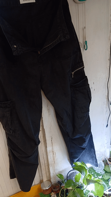 Quần Cargo Kaki Đen Size 29. Mua bán Quần áo tại Quận 1 Tp Hồ Chí Minh được đăng bởi Sơn 2Hand hình 1