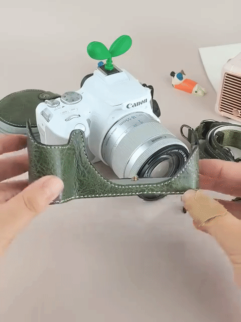 Ốp bảo vệ Canon EOS 200D II Đen thời trang. Mua bán Máy ảnh, Máy quay tại Thành phố Dĩ An Bình Dương được đăng bởi hàng mới thanh lý 1 nữa giá hình 1