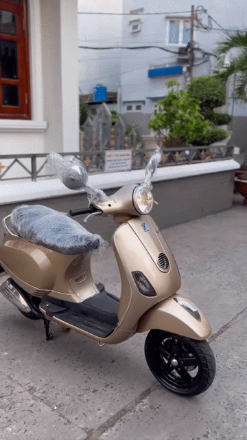 Piaggio Vespa Vàng TFT chính chủ. Mua bán Xe máy tại Quận Gò Vấp Tp Hồ Chí Minh được đăng bởi Xe Máy Gia Kiệt LUXURY 2 hình 1