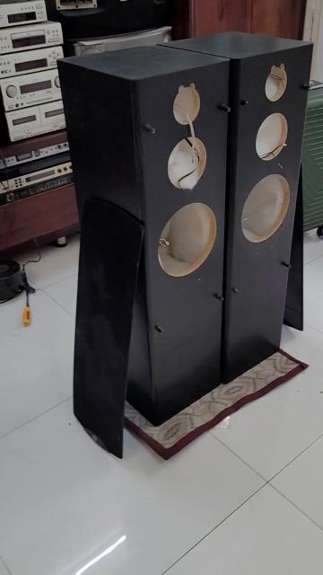 Thùng loa và phân tầng JBL LX7 . Mua bán Tivi, Âm thanh tại Quận Ninh Kiều Cần Thơ được đăng bởi TranThong hình 1